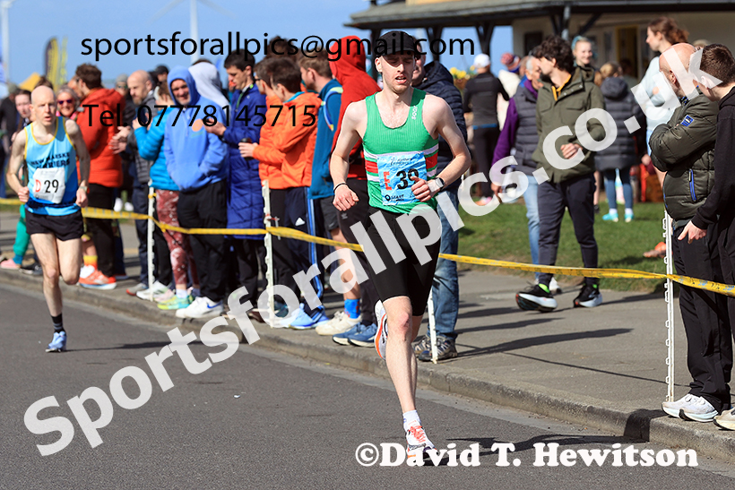 Senior mens Northern 12 Stage Road Relay, 2025 Northern 12 and 6 Stage Road Relays and Junior 5k, Redcar. Photo: David T. Hewitson/Sports for All Pics